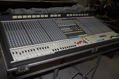 Allen Heath ML5000 48 sv, 16 aux kontnerben.JPG