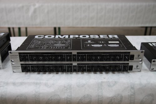 Behringer Composer MDX 2100.JPG