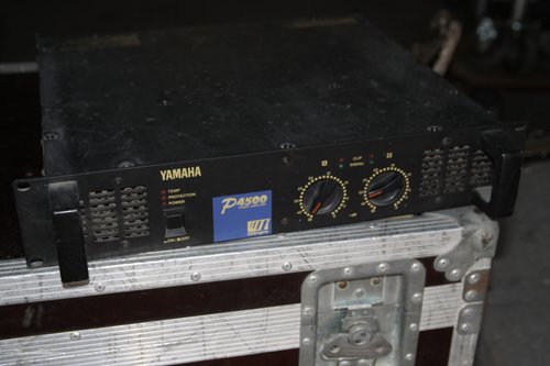 Yamaha P4500 III javtsra szorul.JPG